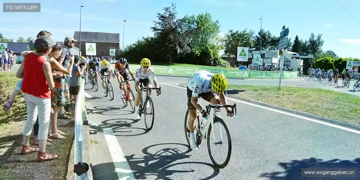 ⚽激情永不落幕，赛事官网带你感受纯粹的竞技魅力！